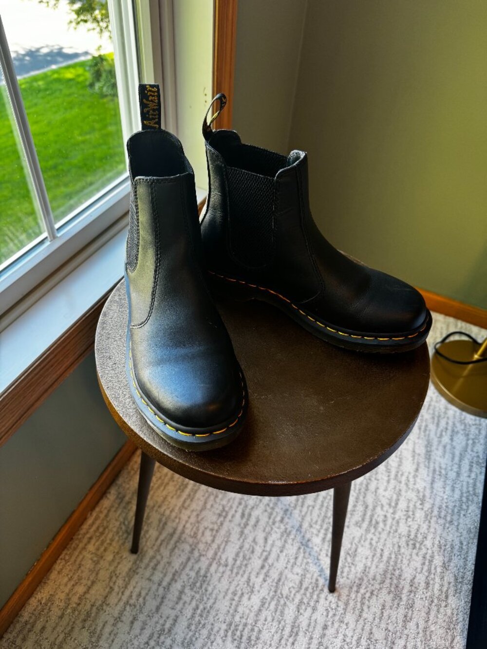 Dr. Martens 2976 Black Leather Chelsea Boots Women’s 10 / Men’s 9